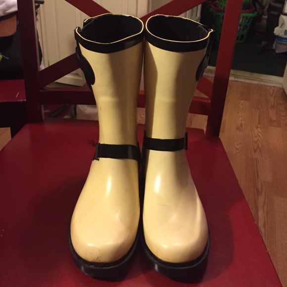 Aldo rubber rain boot