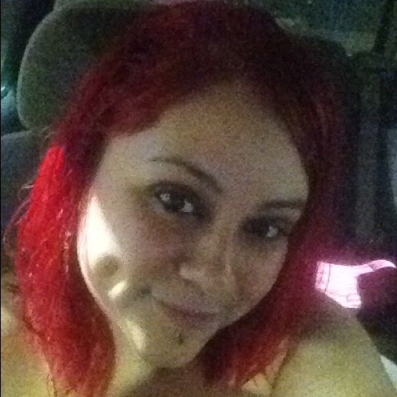 Meet your Posher, Aurora