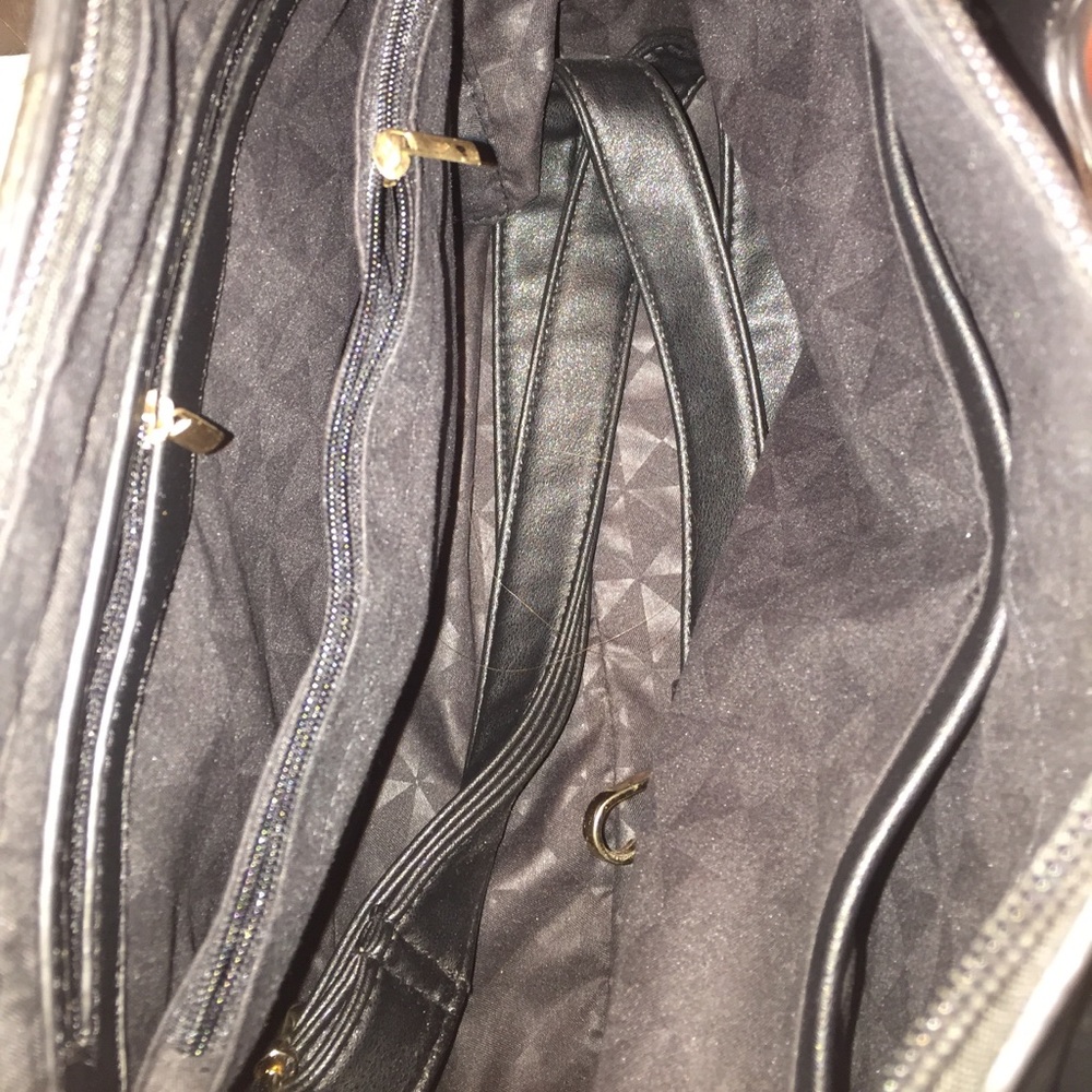 Donated!! ! Like New Black and White Satchel - Picture 4 of 6