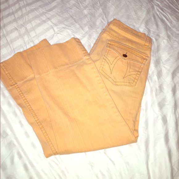 🔶Peachy Super Low Capris🔶