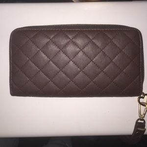 brown/gold wallet 💜