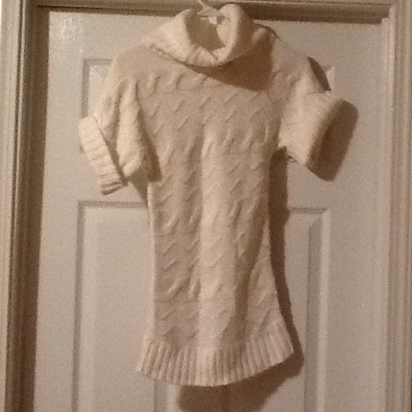Planet Gold Cable Short Sleeve Sweater