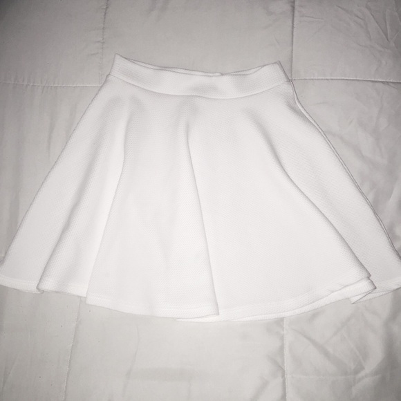 White high waist flared skirt