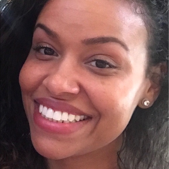 Meet your Posher, Ladonna - Picture 1 of 1