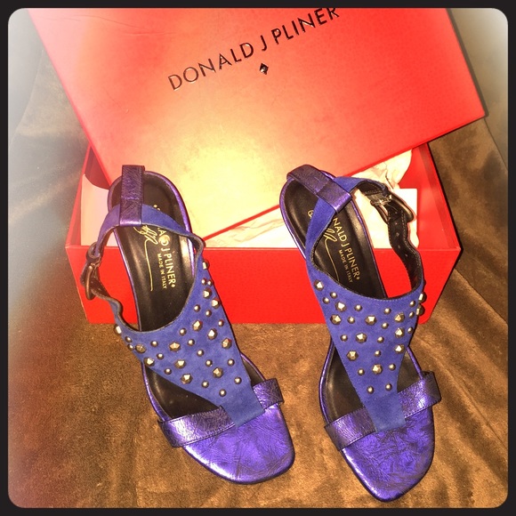 ✨Beautiful Blue Sandals - Gorgeous Color ✨