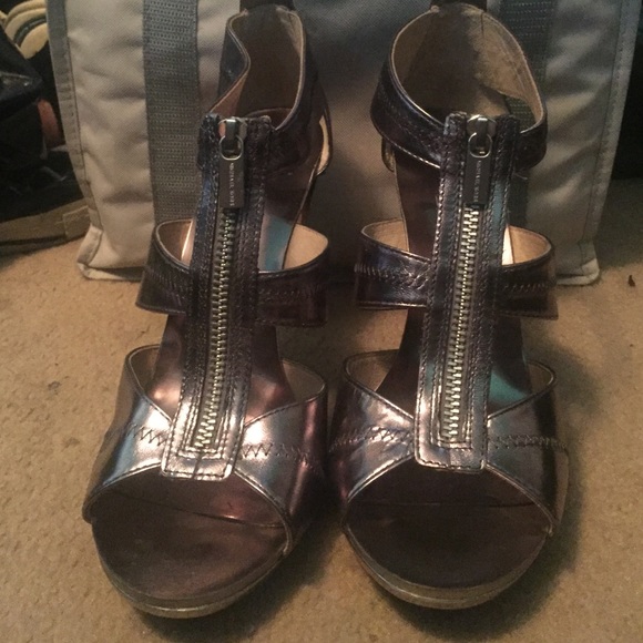 Michael kors gunmetal metallic heels sz 10