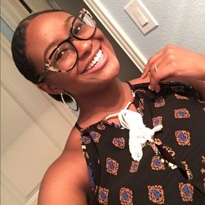 Meet your Posher, Zoria