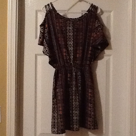 Cocolove Patterned Dress with Open Shoulders