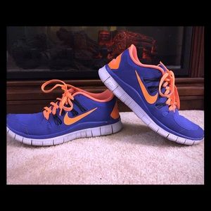 Nike Free 5.0 ~ Size 7.5 ~ Tennis Purple / Orange