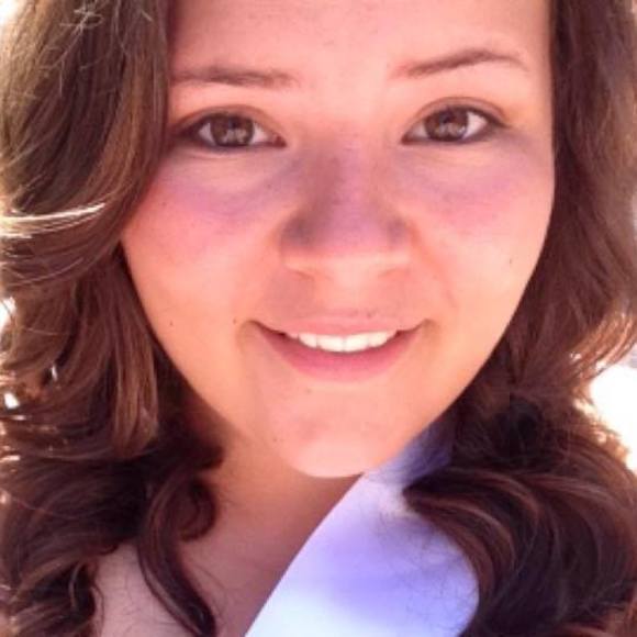 Meet your Posher, Elizabeth