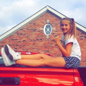 Meet your Posher, Maria