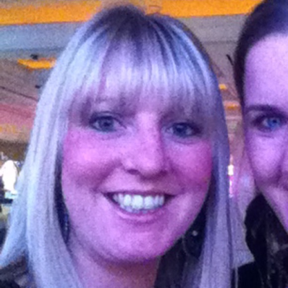 Meet your Posher, Stacy - Picture 3 of 3