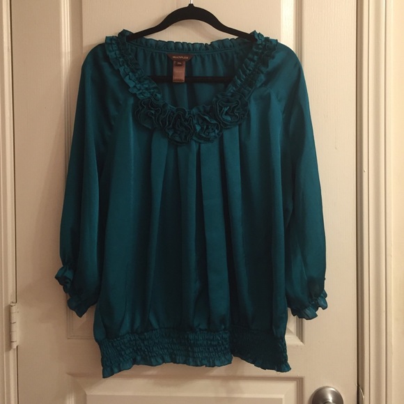 Multiples Teal 3/4 sleeve blouse with rosettes