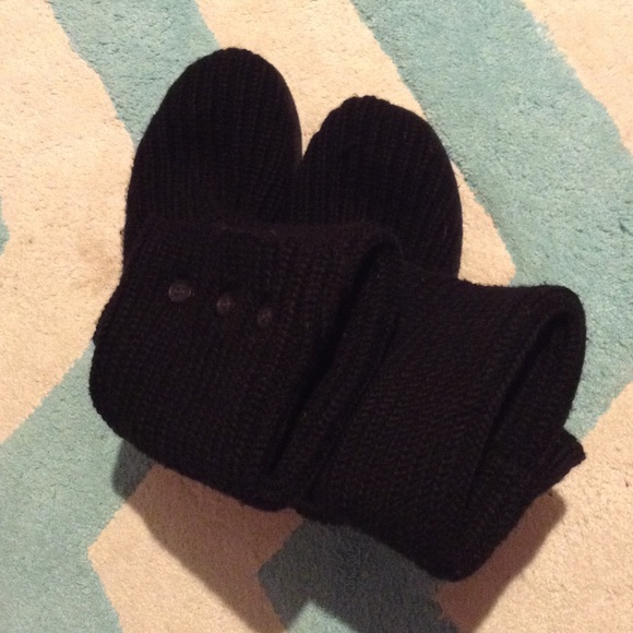 black knit uggs