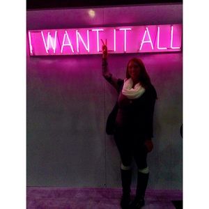 Meet your Posher, Danielle