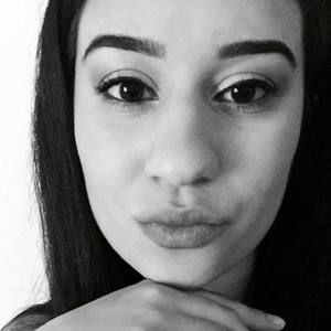 Meet your Posher, Julieta