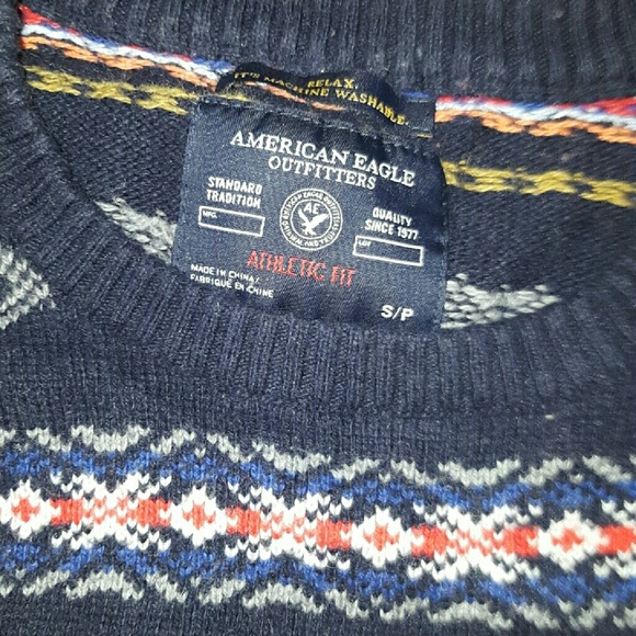 American Eagle sweater - Picture 2 of 2