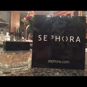 Givenchy Dahlia Divin 1.7FL Oz