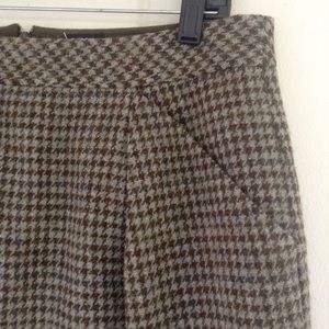 Wool houndstooth J. Crew skirt.