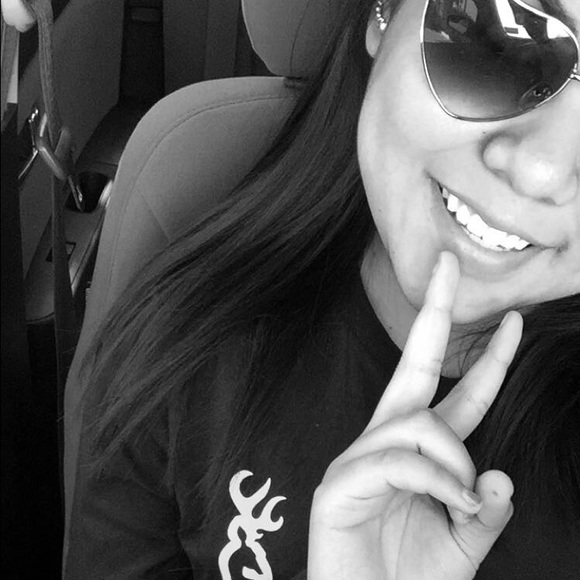 Meet your Posher, Cynthia