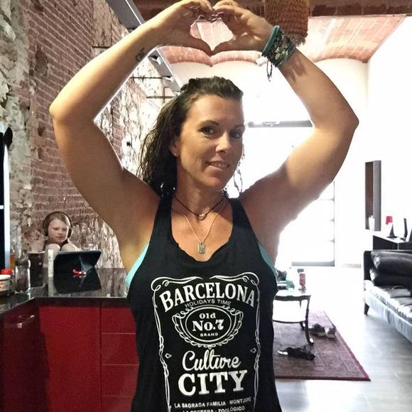 Meet your Posher, Crystal