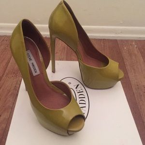 Steve Madden, Krona
