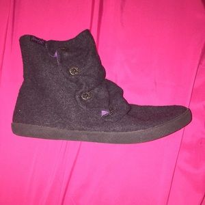 Ankle booties