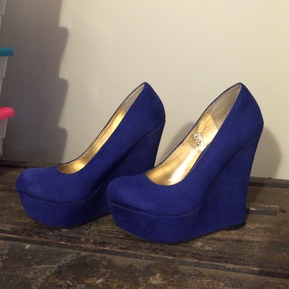 Blue faux suede platform wedges