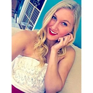 Meet your Posher, Olivia