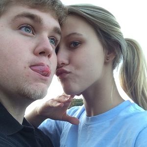 Meet your Posher, Paige