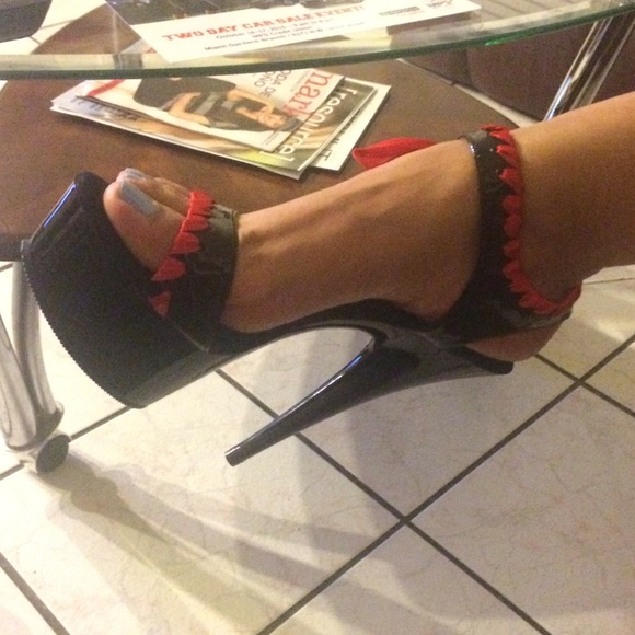 Stripper heels !!