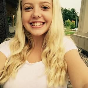 Meet your Posher, Alissa