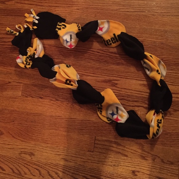 Pittsburgh Steelers scarf