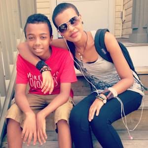 Meet your Posher, Telile