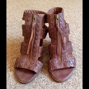 "Happy Go Lucky" heels