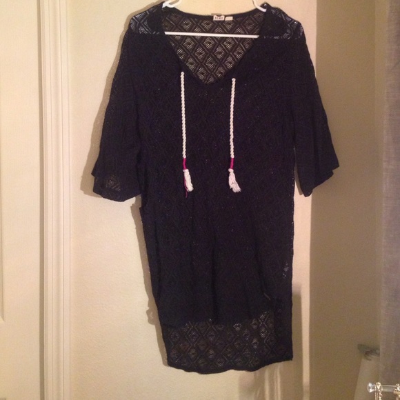 Roxy beach coverup - Picture 1 of 1