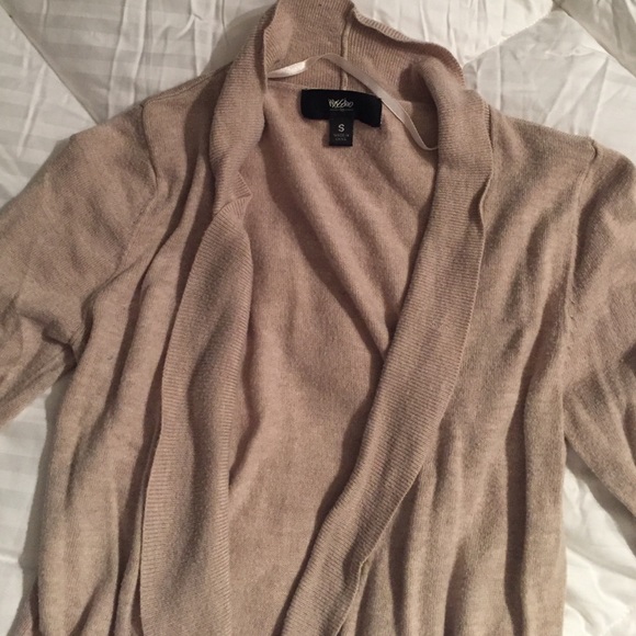 Tan cardigan - Picture 2 of 2