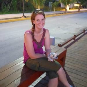 Meet your Posher, Hilary