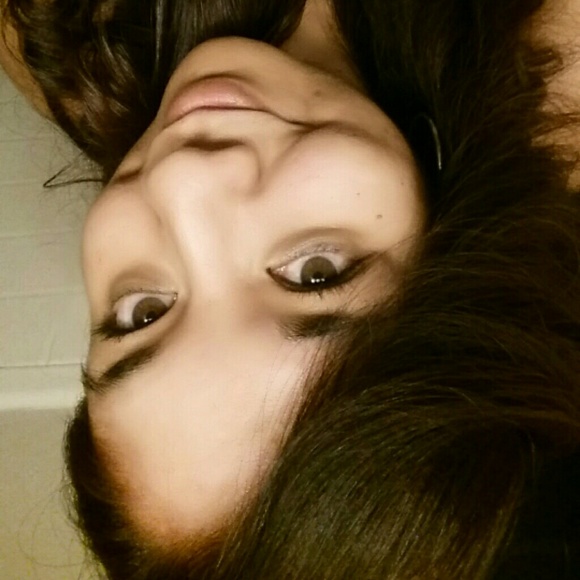 Meet your Posher, Josie - Picture 1 of 1