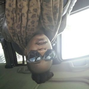 Meet your Posher, Sandy