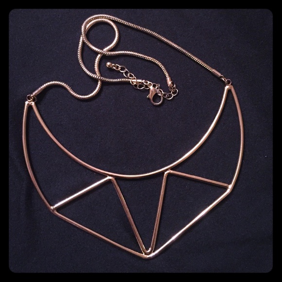 GEOMETRIC NECKLACE