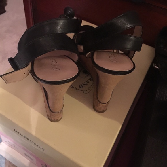 Black sandals - Picture 3 of 3