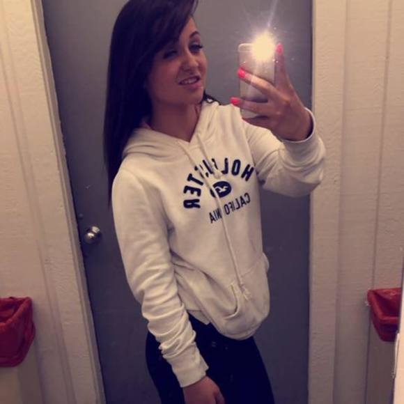 Meet your Posher, Alexis