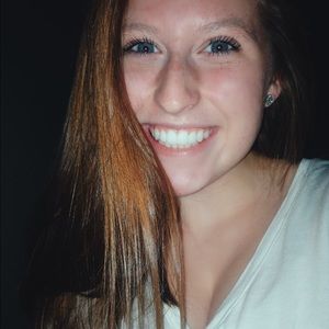 Meet your Posher, Briana