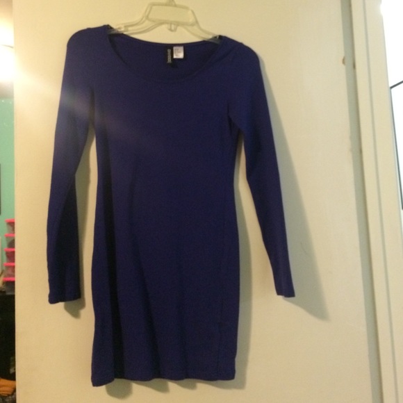 Blue long sleeve mini dress