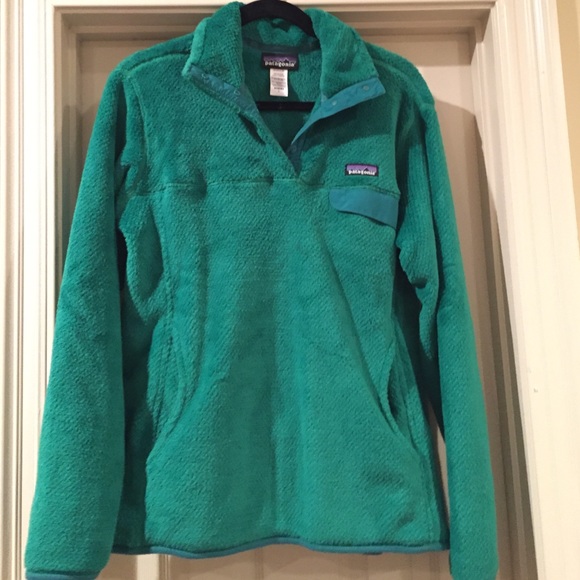 Womens Green Patagonia pullover