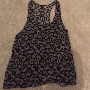 Skull tank