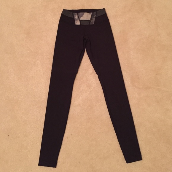 Lulu Lemon all the right places pants - Picture 1 of 4
