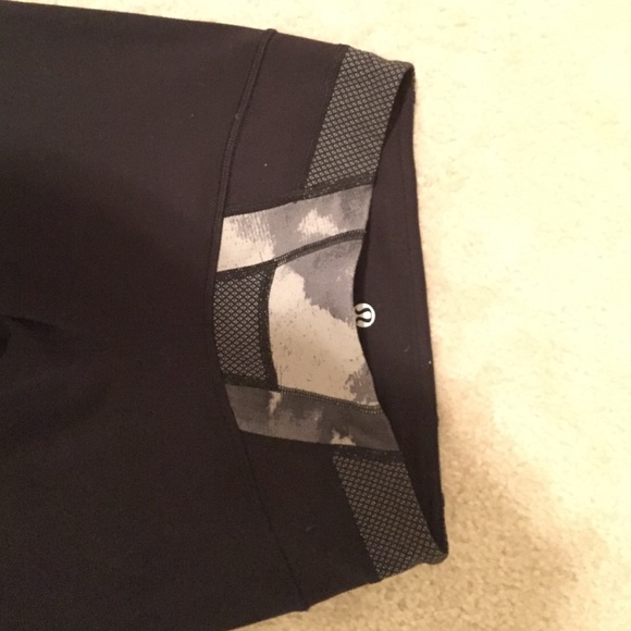 Lulu Lemon all the right places pants - Picture 2 of 4