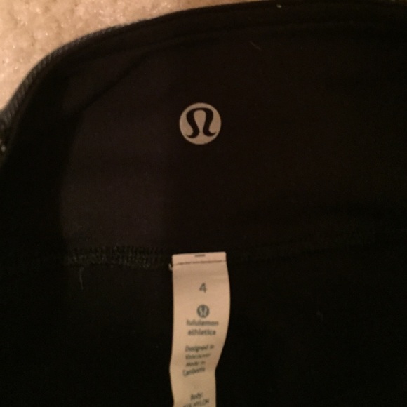 Lulu Lemon all the right places pants - Picture 3 of 4